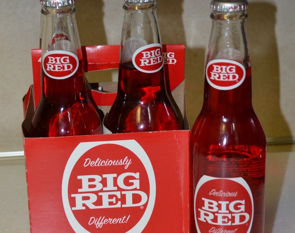 een Big red 355ml blikje