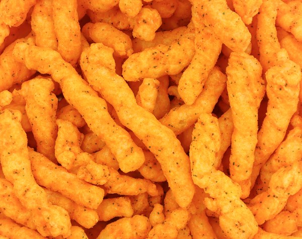 Een zak Cheetos Flamin' hot crunchy 241g